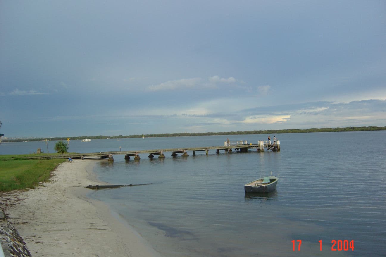 Pelican Waters, Raleigh Street